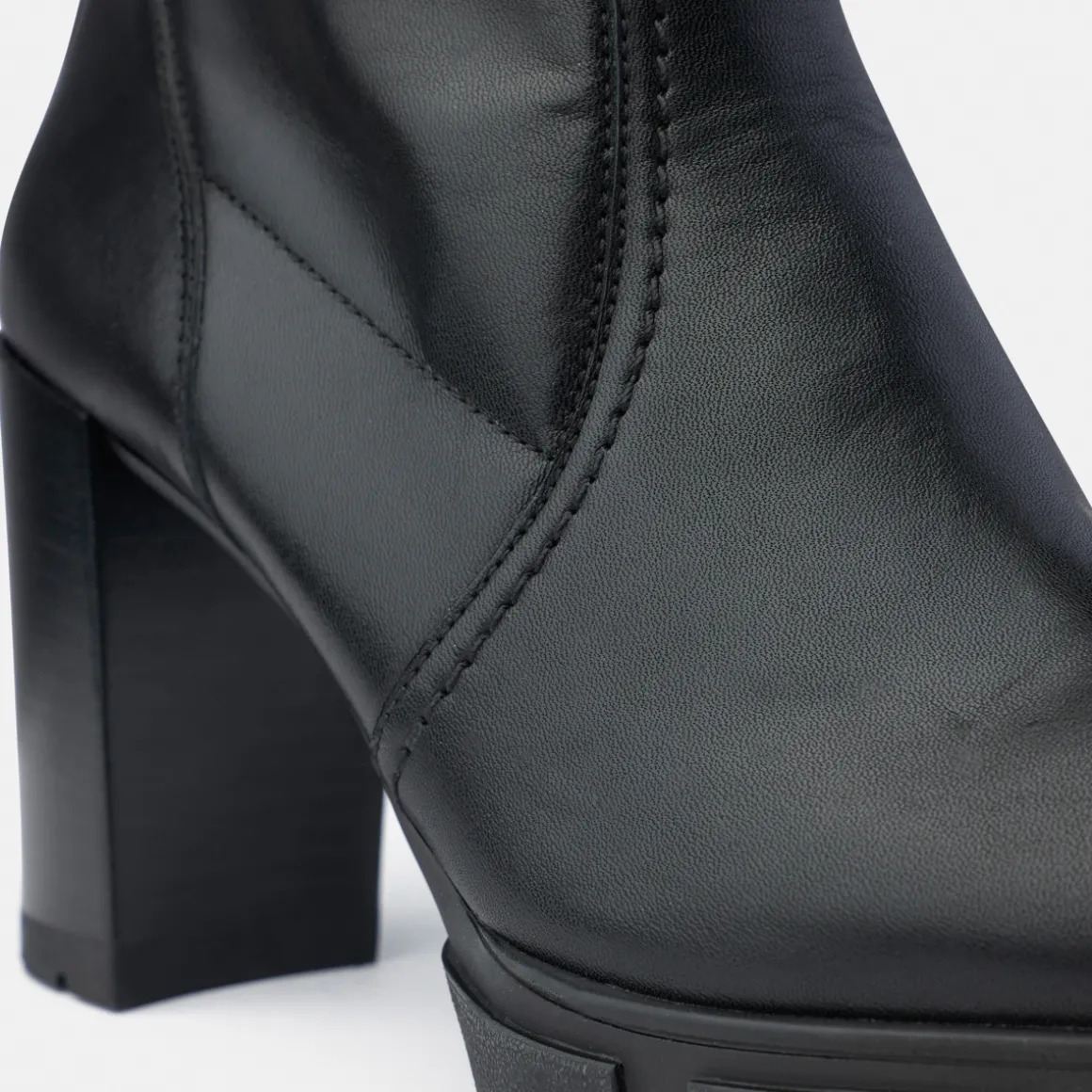 Ankle boot