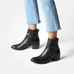 Ankle boot