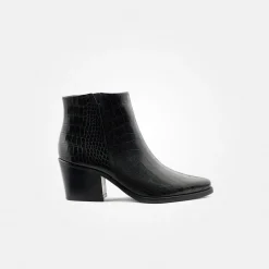 Ankle boot
