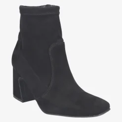 Ankle boot