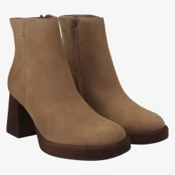 Ankle boot