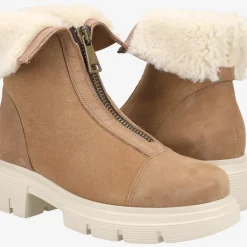 Bootie with warm lining