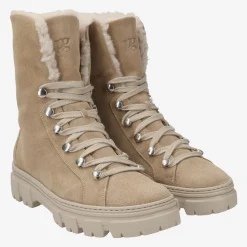 Lace up bootie with merino warm lining