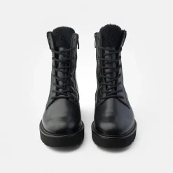 Lace-up ankle boot with Gore-Tex