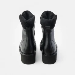 Lace-up ankle boot with Gore-Tex