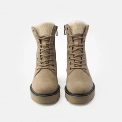 Lace-up ankle boot with Gore-Tex