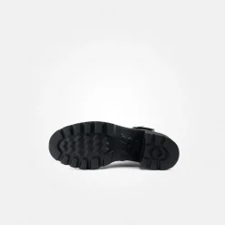 Lace-up bootie with warm lining