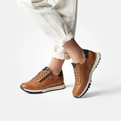 Sneaker mit Wechselfußbett