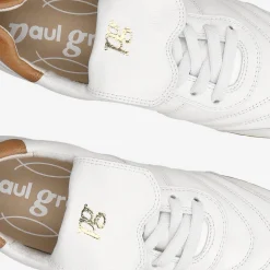 Sneaker with removable footbed