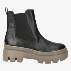 SUPER SOFT Chelsea boots