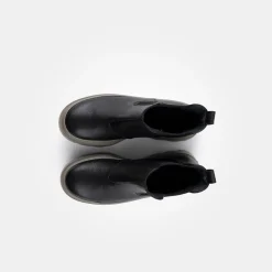 SUPER SOFT Chelsea boots