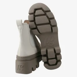 SUPER SOFT Chelsea boots