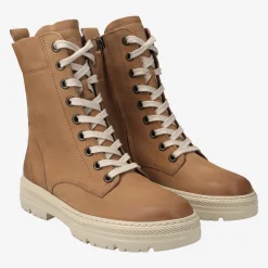 SUPER SOFT lace up boots