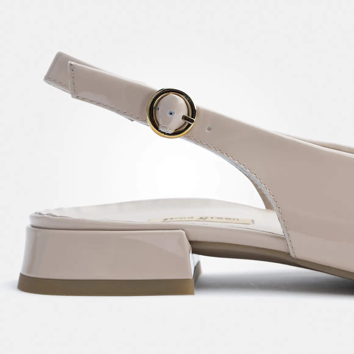 SUPER SOFT sling sandal