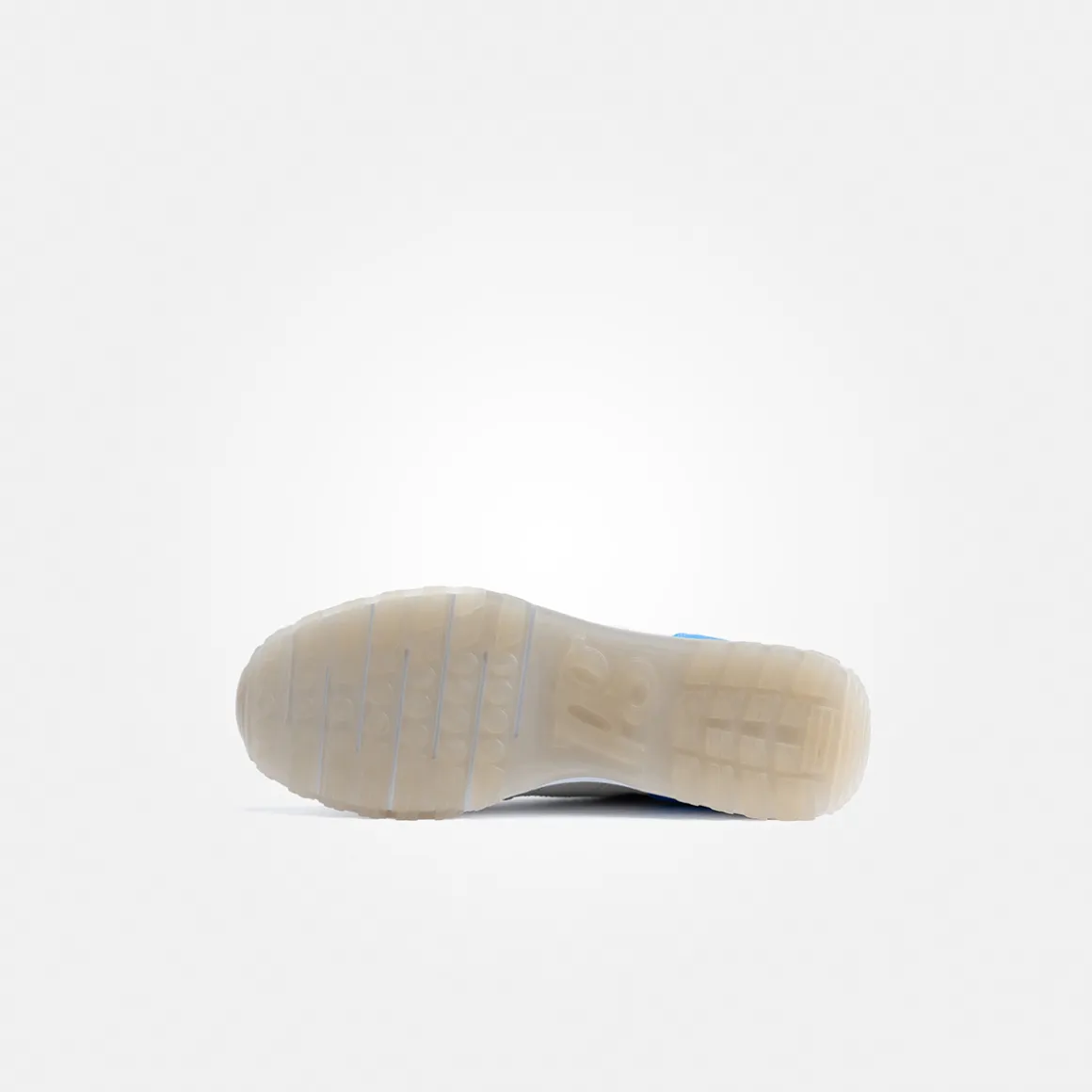 SUPER SOFT sneaker with removable footbed