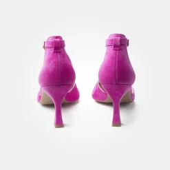 SUPER SOFT strappy pumps