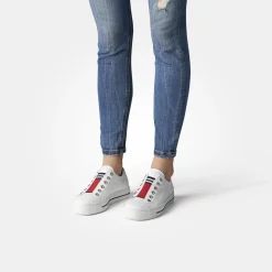 SUPER SOFTE Slip-On Pauls